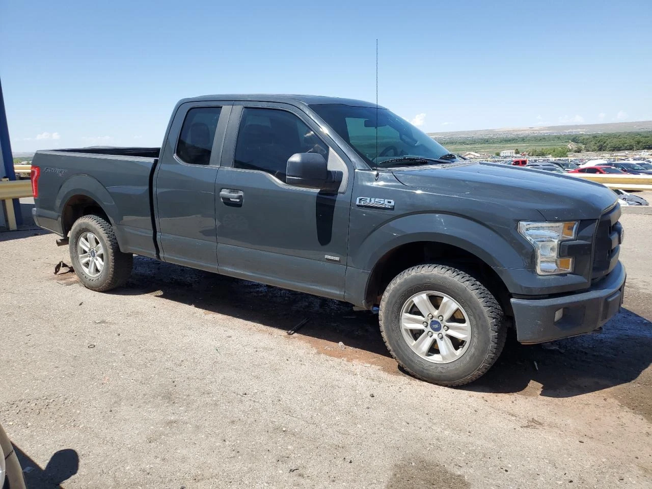 Ford F150 4WD SuperCab 145" XLT - изображение 4