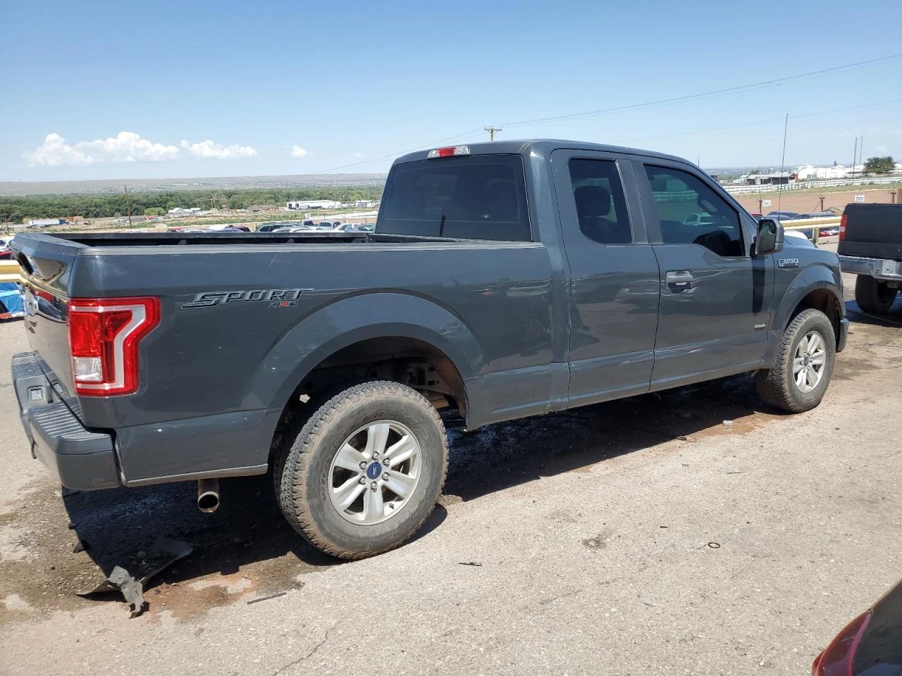 Ford F150 4WD SuperCab 145" XLT - изображение 3