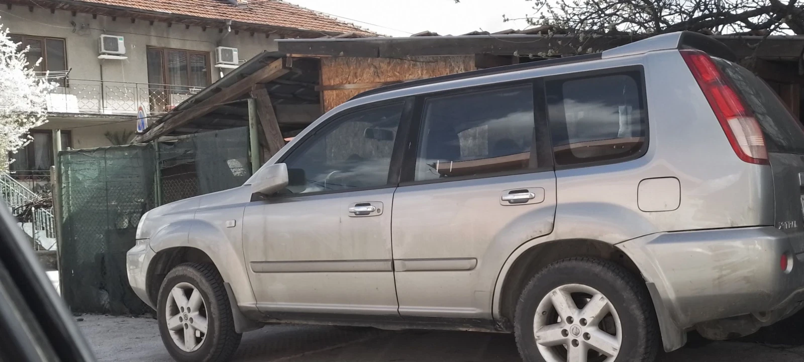 Nissan X-trail 2.5бензин