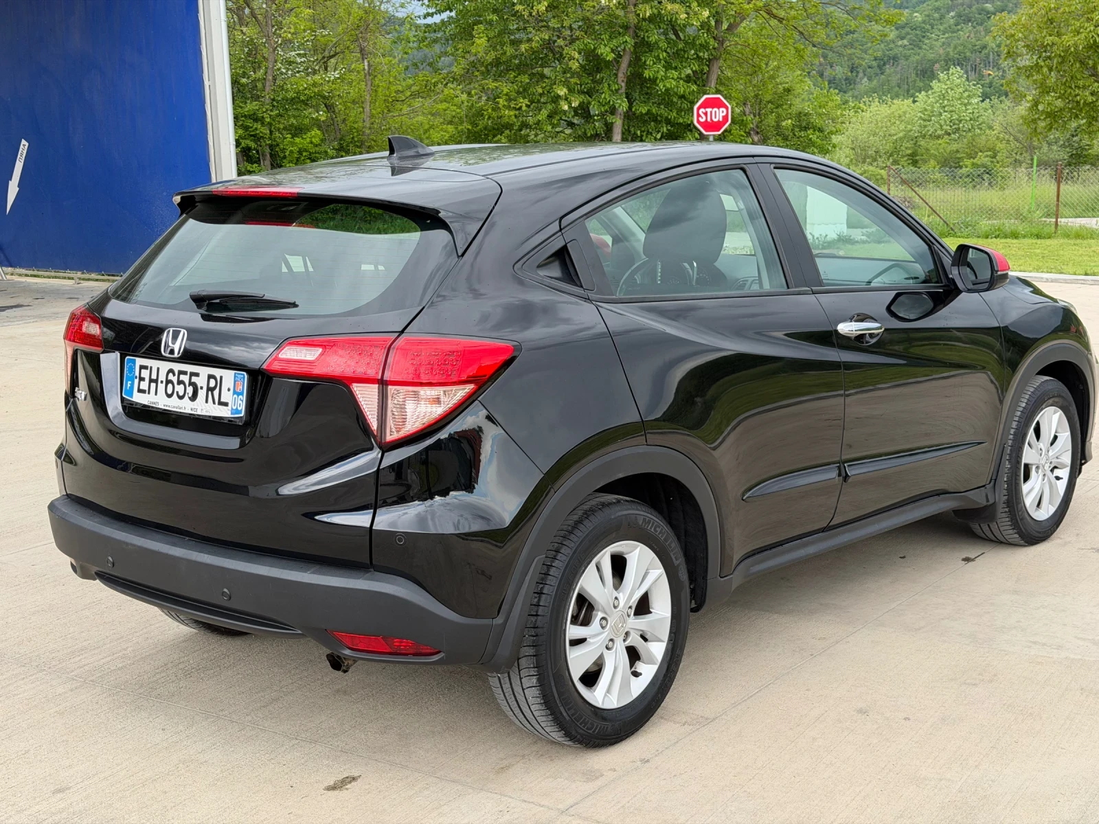 Honda Hr-v 1.5i-VTEC* 76400km, снимка 3 - Автомобили и джипове - 54575401