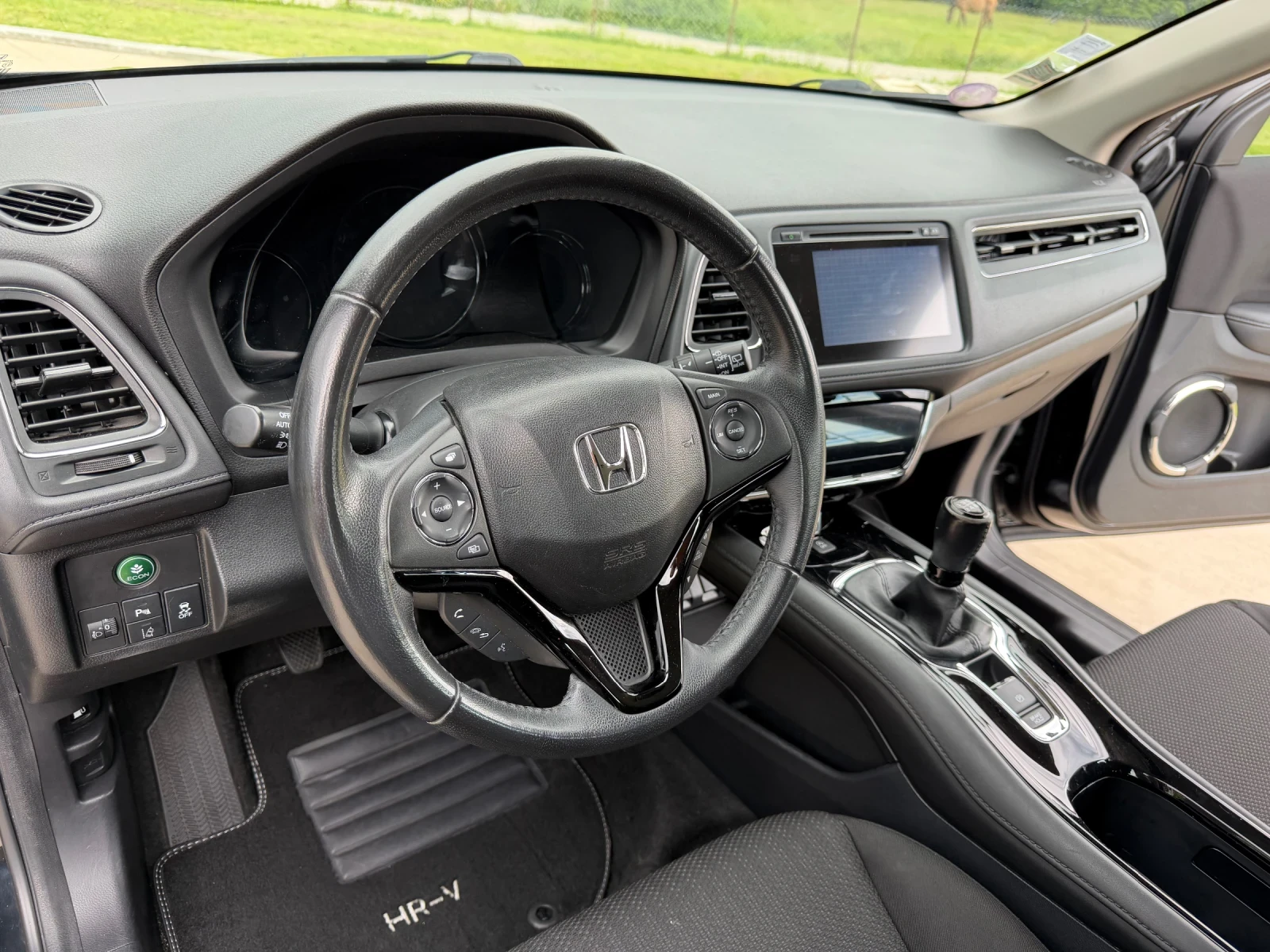 Honda Hr-v 1.5i-VTEC* 76400km, снимка 12 - Автомобили и джипове - 54575401