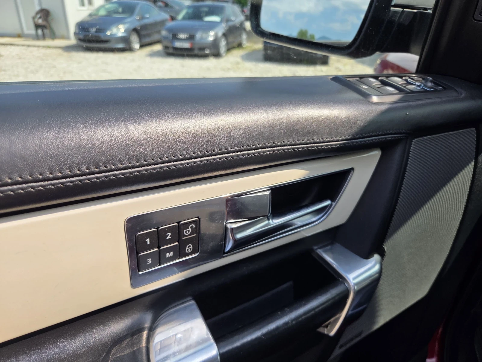 Land Rover Discovery 3.0HSE* внос Италия* , снимка 11 - Автомобили и джипове - 55067878