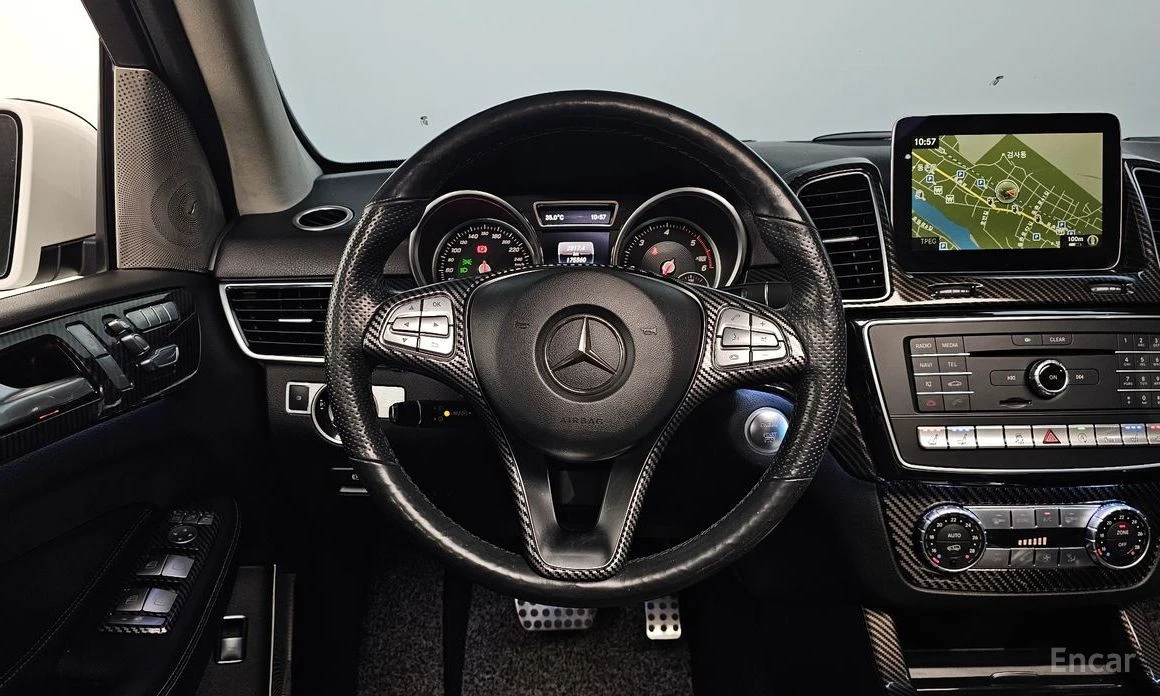 Mercedes-Benz GLE 350, снимка 13 - Автомобили и джипове - 55398687
