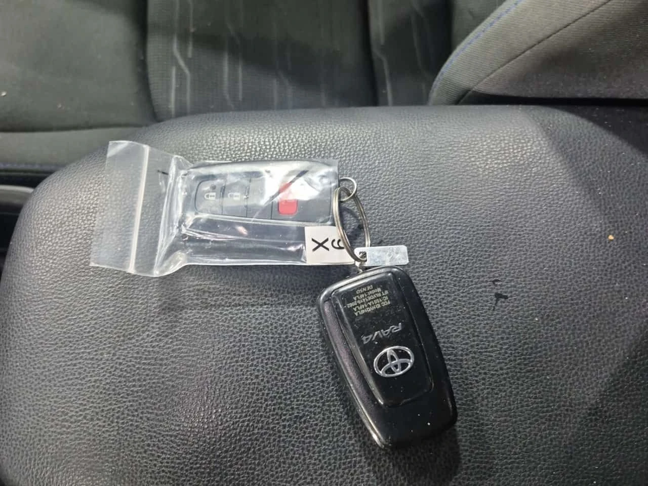 Toyota Rav4 HYBRID SE| МЪРТВА ТОЧКА| PANO| 2 КЛЮЧА| , снимка 17 - Автомобили и джипове - 55543512