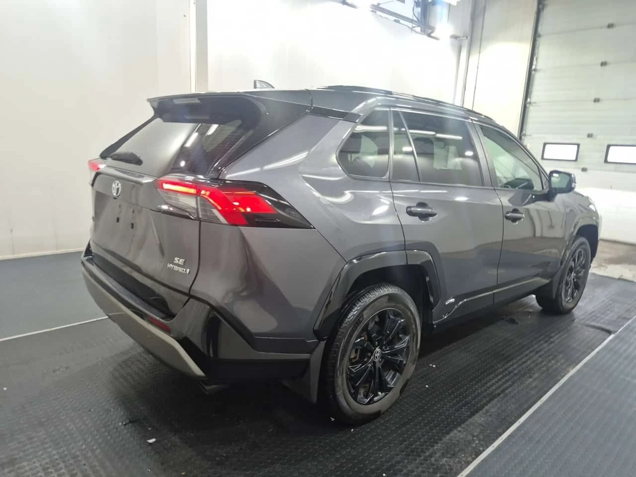 Toyota Rav4 HYBRID SE| МЪРТВА ТОЧКА| PANO| 2 КЛЮЧА| , снимка 4 - Автомобили и джипове - 55543512