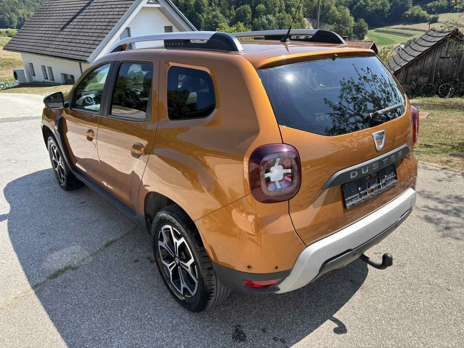 Dacia Duster, снимка 5 - Автомобили и джипове - 55606307