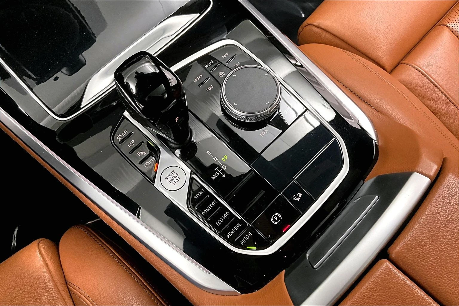 BMW X5 M-PK* LASER* 8ZF* HUD* PANO* HARMAN* КРАЙНА ЦЕНА, снимка 14 - Автомобили и джипове - 56099884