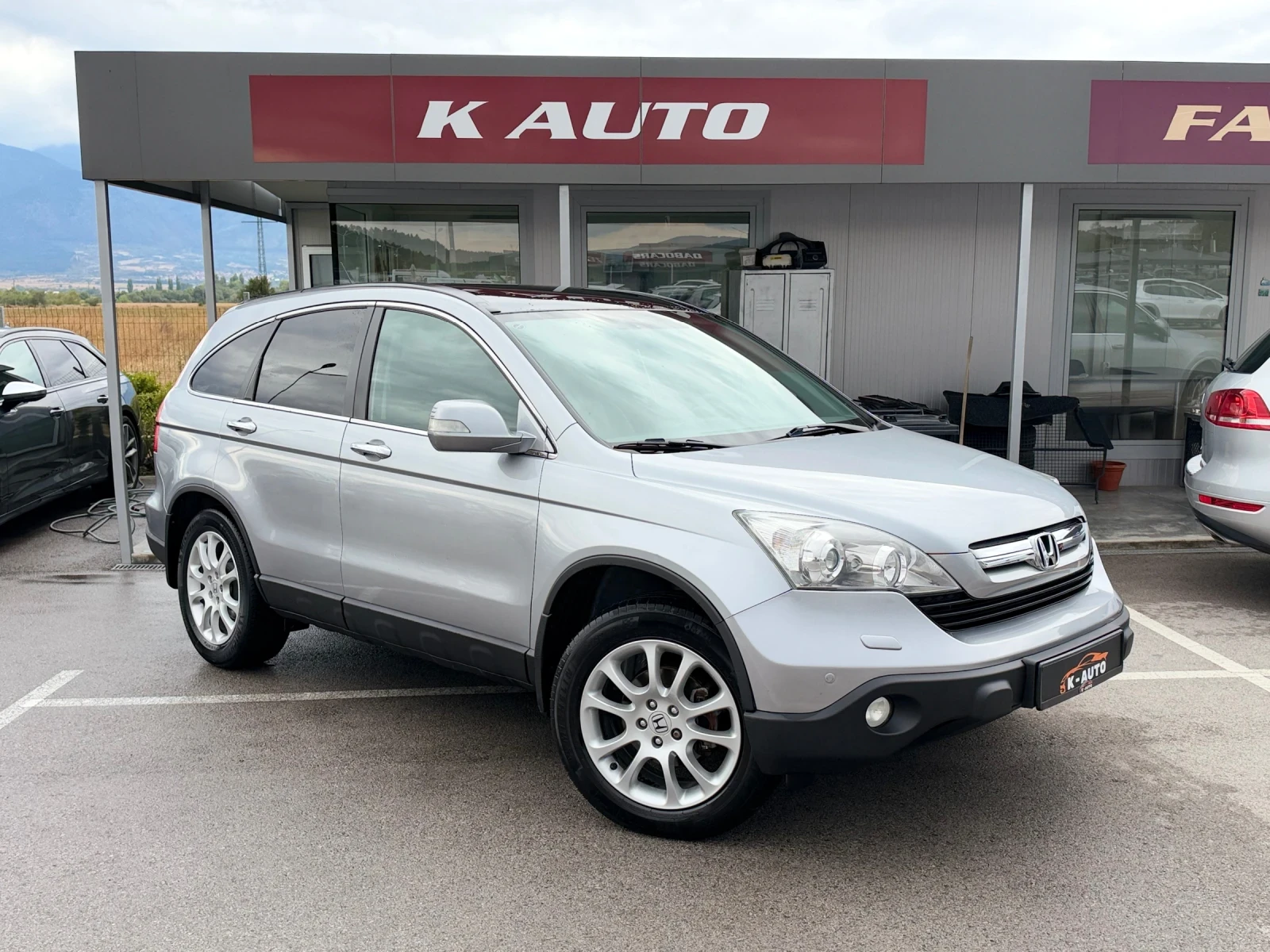 Honda Cr-v 2.0 V-TEC /4x4/Aвтомат, снимка 4 - Автомобили и джипове - 56238317