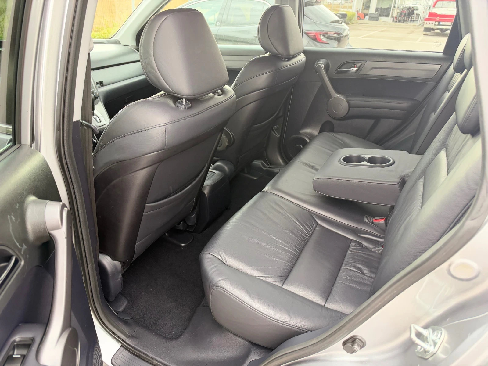 Honda Cr-v 2.0 V-TEC /4x4/Aвтомат, снимка 11 - Автомобили и джипове - 56238317