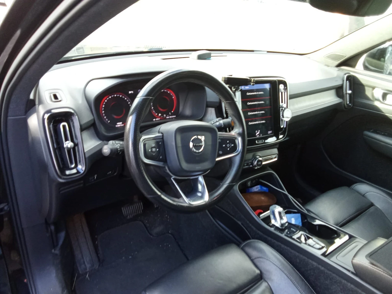 Volvo XC40 (4x4), снимка 5 - Автомобили и джипове - 56506071