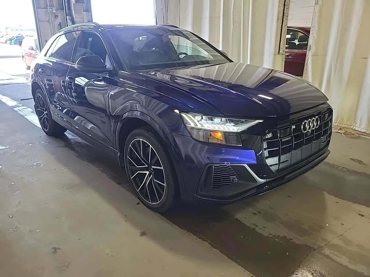 Audi Q8 * PROGRESSIV * CARFAX * , снимка 2 - Автомобили и джипове - 56623323