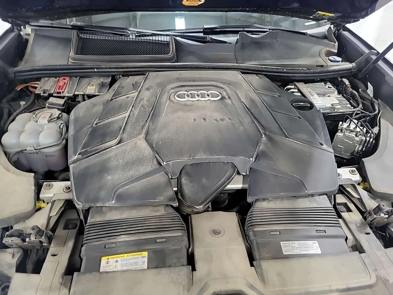 Audi Q8 * PROGRESSIV * CARFAX * , снимка 17 - Автомобили и джипове - 56623323