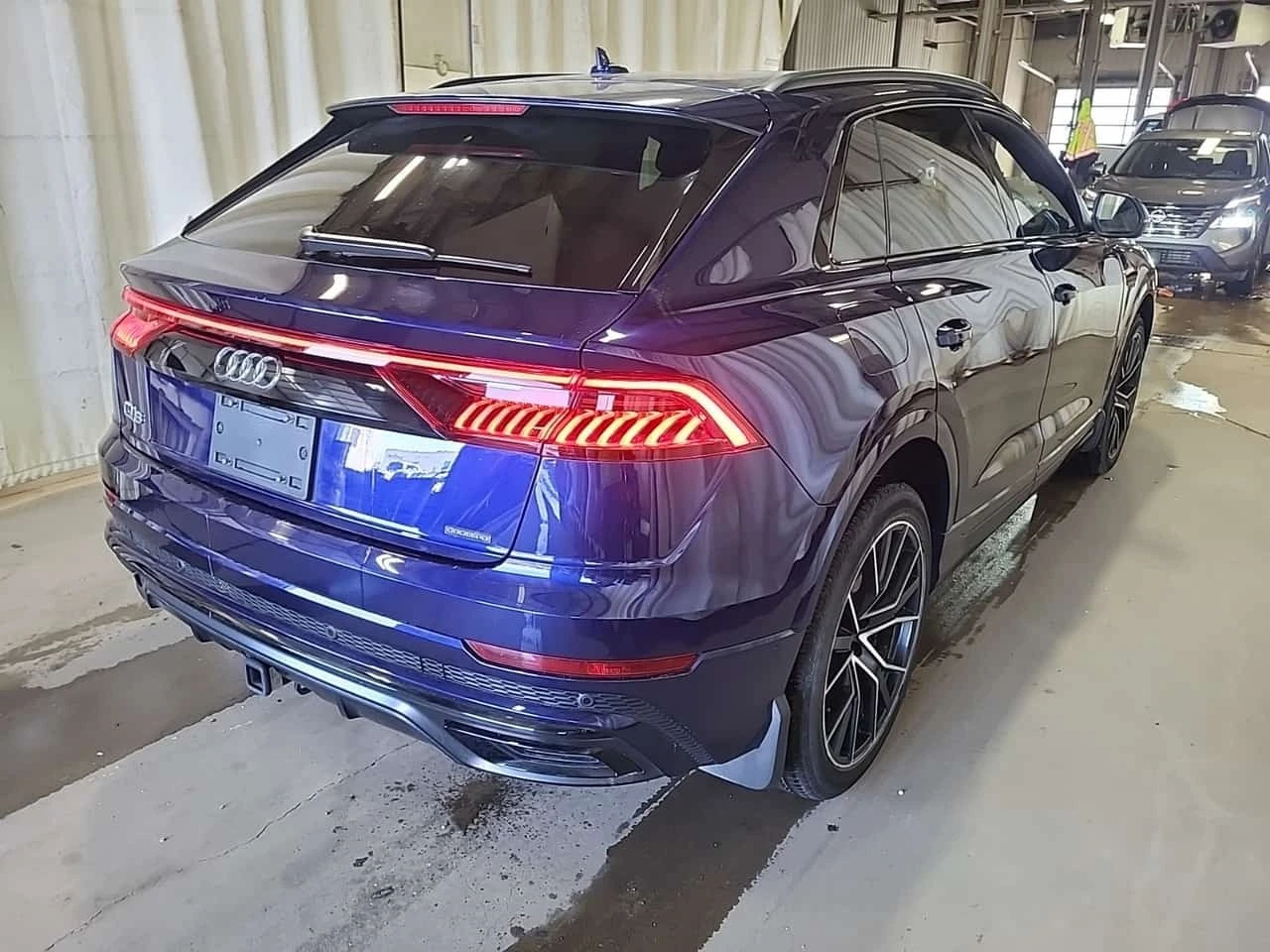 Audi Q8 * PROGRESSIV * CARFAX * , снимка 3 - Автомобили и джипове - 56623323