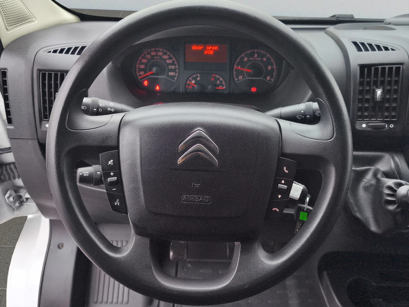 Citroen Jumper FT 35 L3H2 2.2 BlueHDI 140 BVM6 S&S E6.4//2211103 - изображение 10