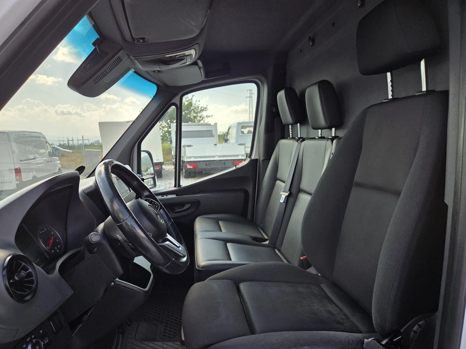 Mercedes-Benz Sprinter 317 CDI, Автомат, Макси, Нави, Клима / Лизинг, снимка 9 - Бусове и автобуси - 54801691