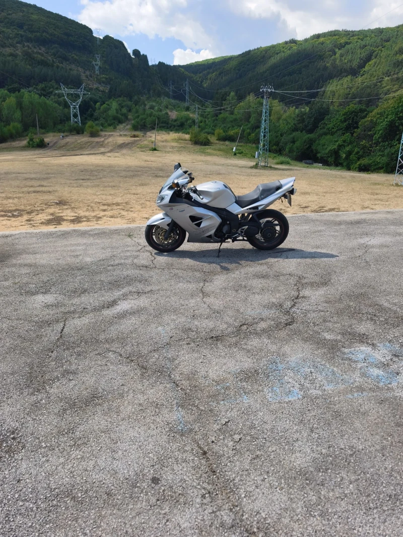Triumph Sprint St 1050, снимка 13 - Мотоциклети и мототехника - 52656299