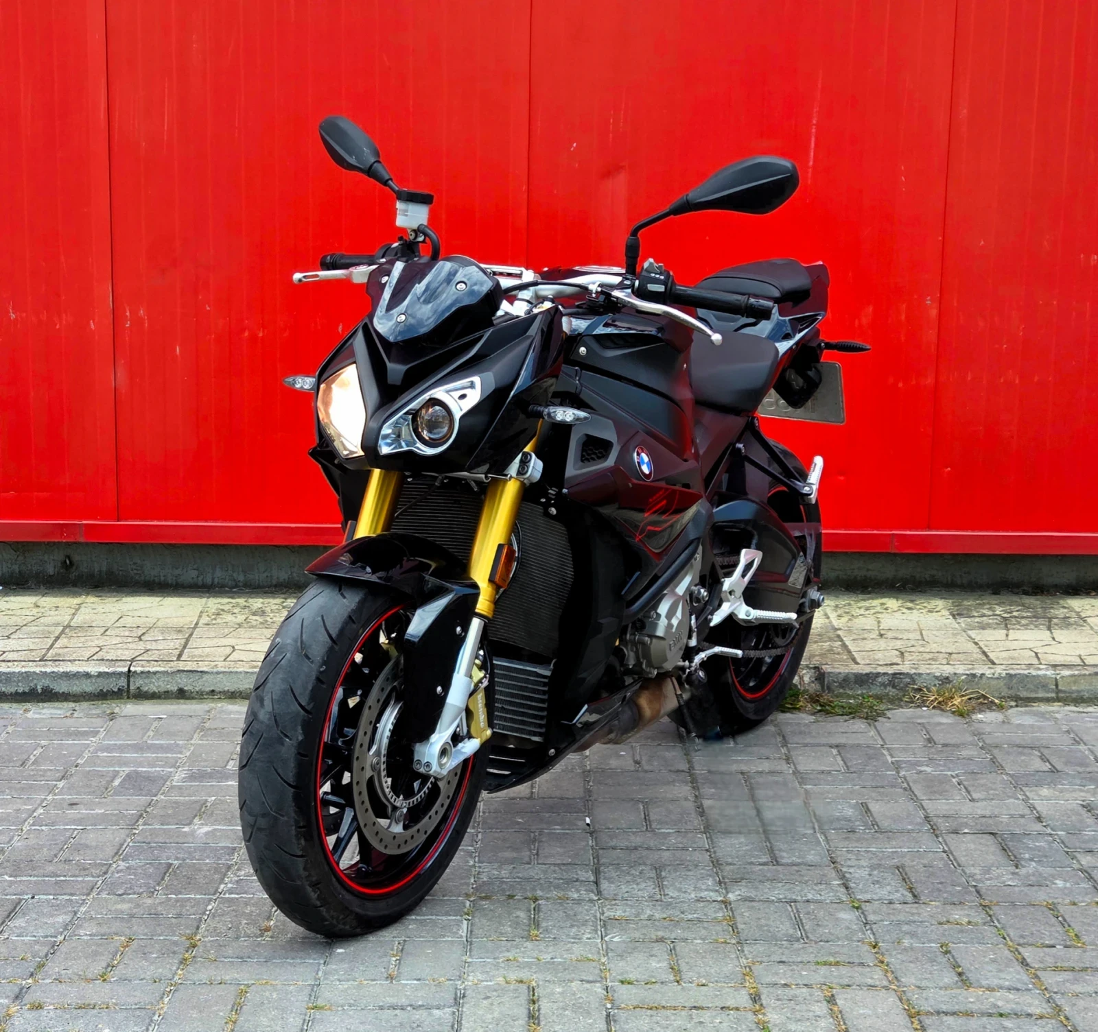 BMW S 1000R  ABS TC ESA