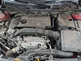 Mercedes-Benz A 220 * ДИСТРОНИК* 2 БРОЯ ГУМИ* 2 КЛЮЧА* ПОДГРЕВИ, снимка 17