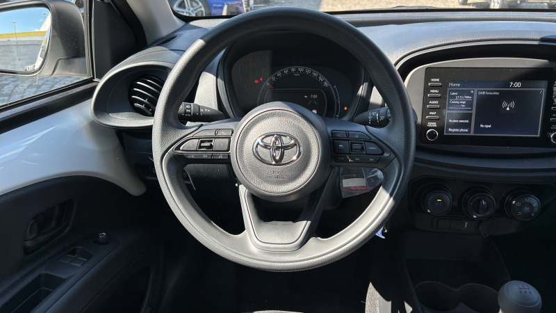 Toyota Aygo, снимка 11 - Автомобили и джипове - 46438160
