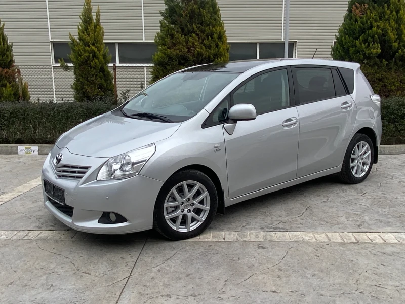 Toyota Verso Автоматик Панорама (6+ 1), снимка 2 - Автомобили и джипове - 48153022