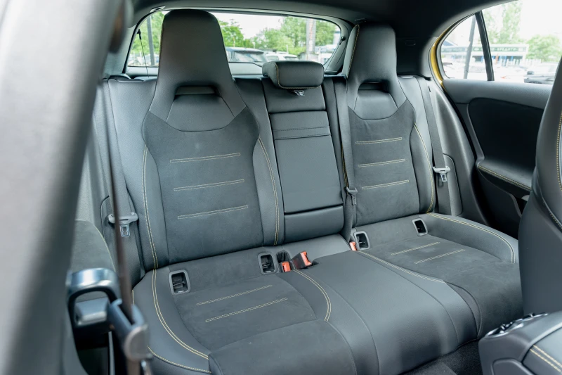 Mercedes-Benz A45 AMG S/422HP/BURMESTER/CAM/AMBI/KLESS, снимка 15 - Автомобили и джипове - 50601493