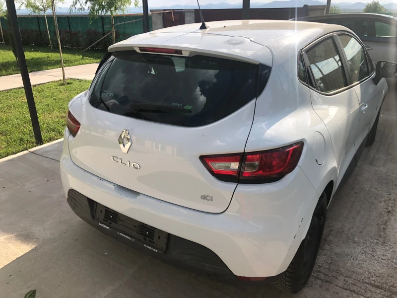 Renault Clio, снимка 3 - Автомобили и джипове - 52510917