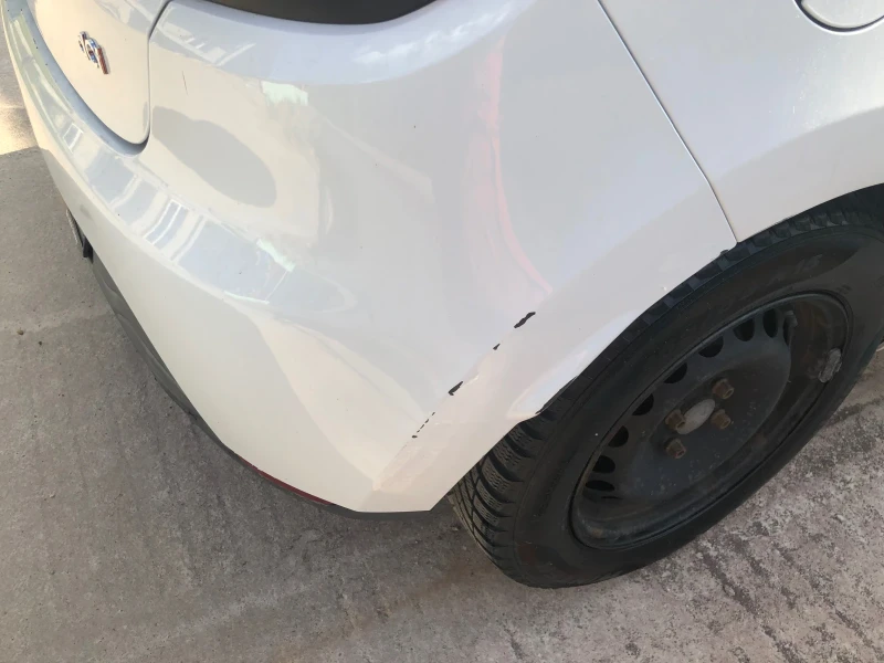 Renault Clio, снимка 4 - Автомобили и джипове - 52510917