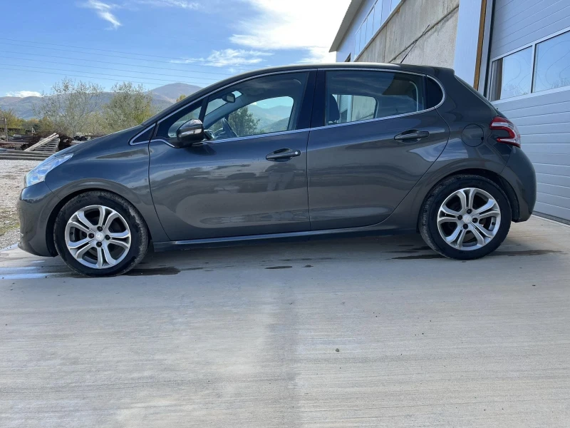 Peugeot 208 1.4 VTI , снимка 3 - Автомобили и джипове - 52284790