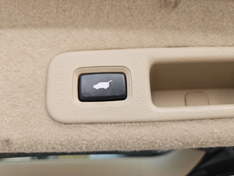 Honda Accord 2.4i-VTEC Distronic NAVI Tourer, снимка 14 - Автомобили и джипове - 52340549