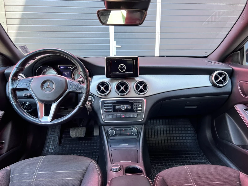 Mercedes-Benz CLA 220, снимка 6 - Автомобили и джипове - 52506019
