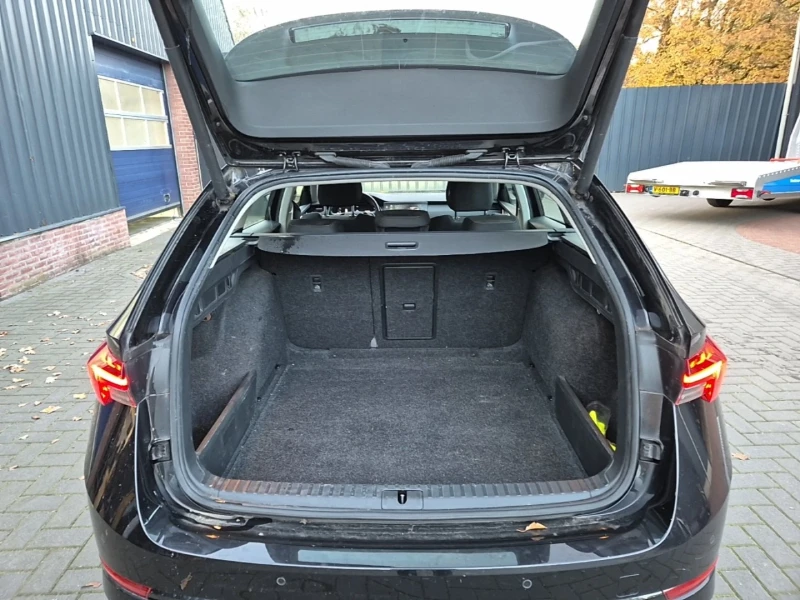 Skoda Octavia Business , снимка 10 - Автомобили и джипове - 52565381