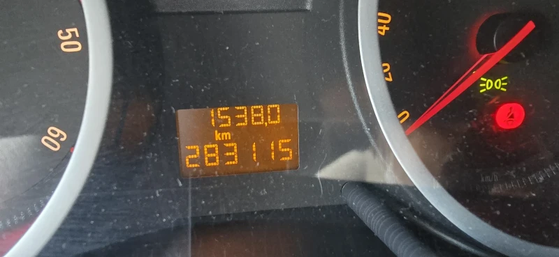 Opel Corsa 1.7CDTI, снимка 8 - Автомобили и джипове - 53405609