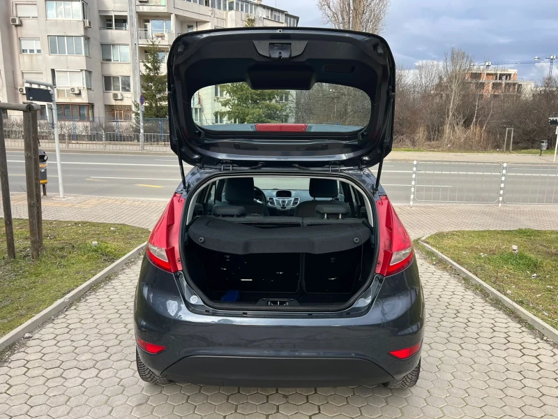 Ford Fiesta 1.2i, снимка 14 - Автомобили и джипове - 53473871
