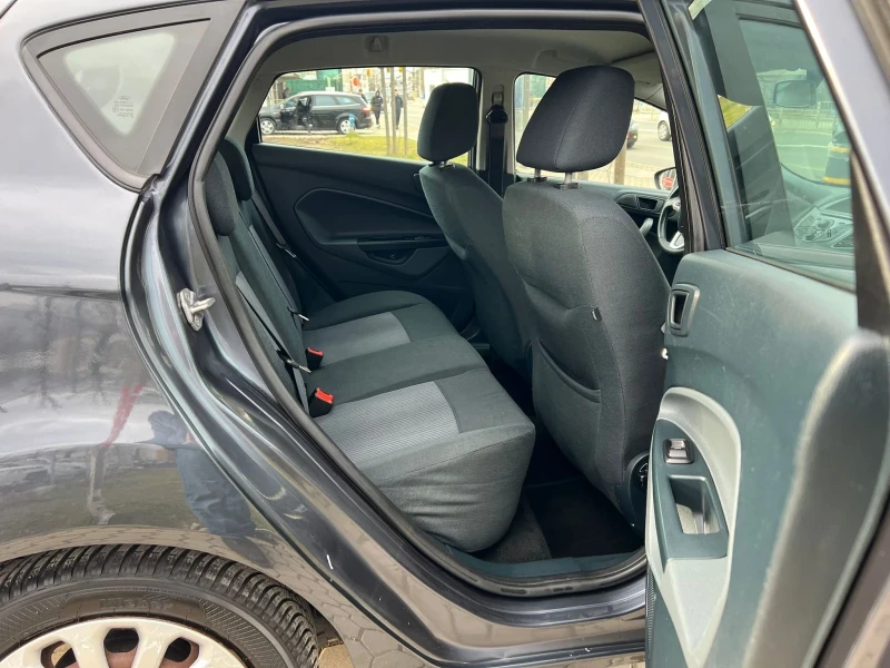 Ford Fiesta 1.2i, снимка 10 - Автомобили и джипове - 53473871