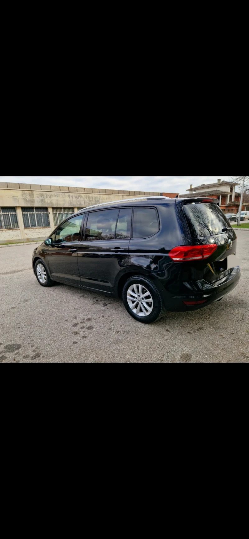 VW Touran 2.0 TDI, снимка 4 - Автомобили и джипове - 53477507