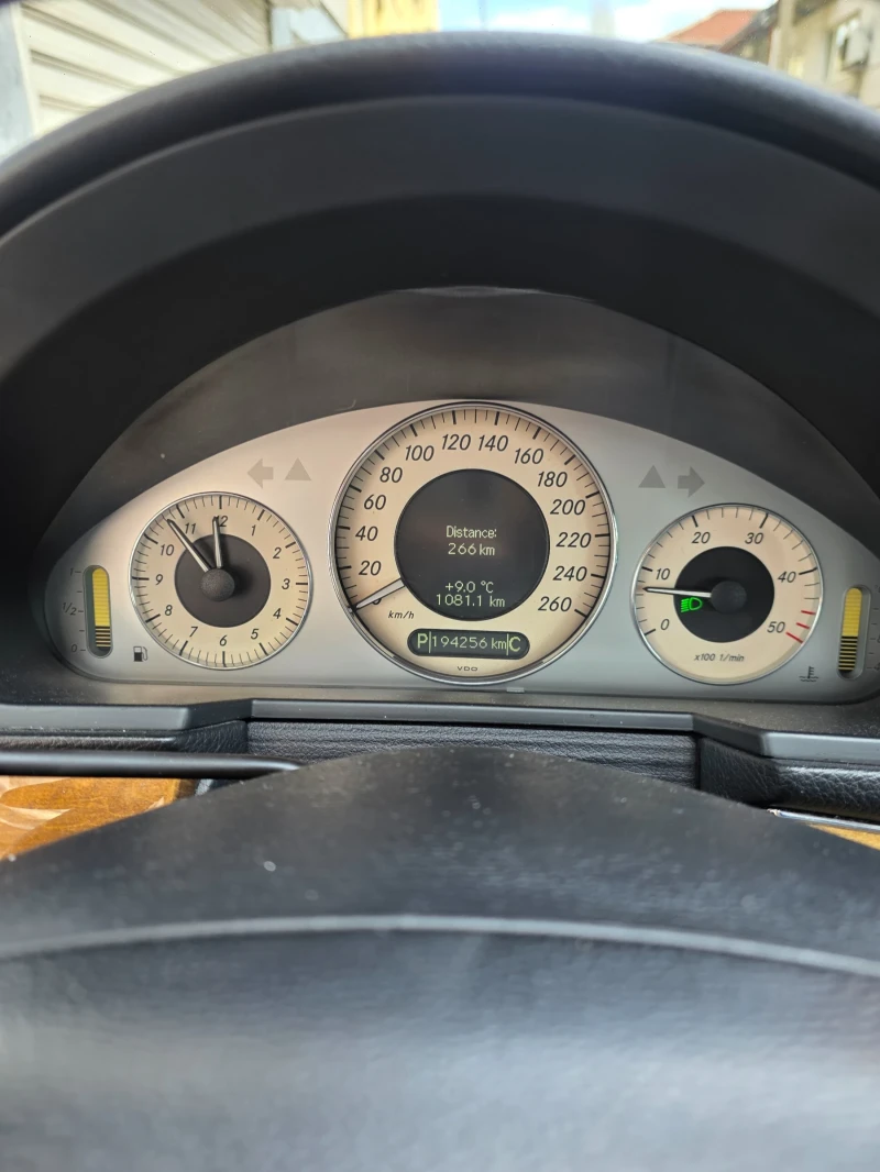Mercedes-Benz E 320 E 320 CDI 231ks EVO, снимка 14 - Автомобили и джипове - 53477966