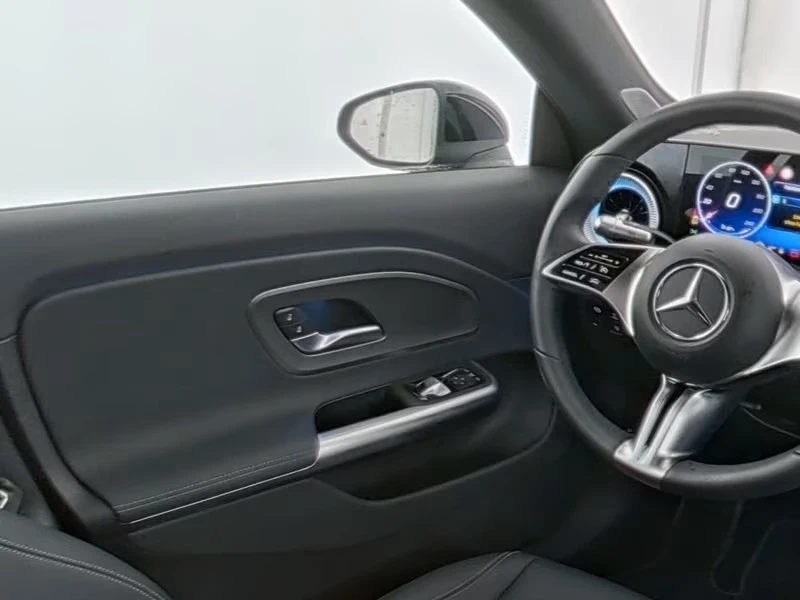 Mercedes-Benz CLA 250 Plus Progressive 85kWh, снимка 8 - Автомобили и джипове - 55424208