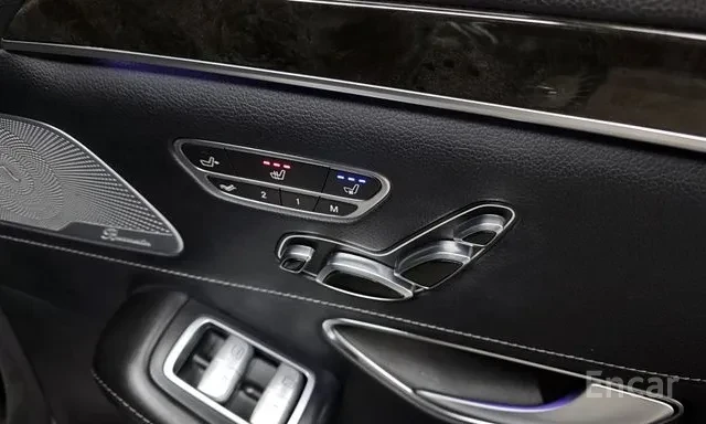 Mercedes-Benz S 500 4МATIC / 3xTV / 3D BURM / 360/BUSINESS PACK/ЛИЗИНГ, снимка 16 - Автомобили и джипове - 55511999