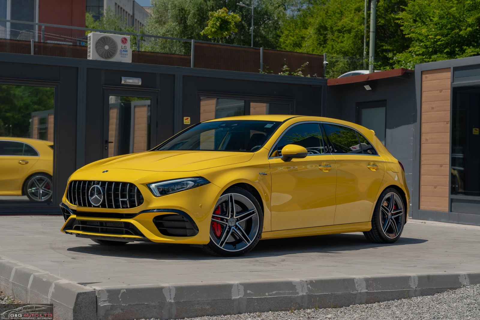 Mercedes-Benz A45 AMG S/422HP/BURMESTER/CAM/AMBI/KLESS, снимка 1