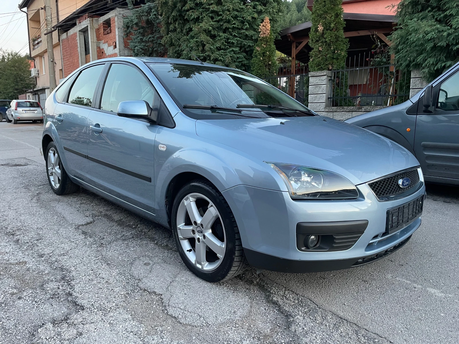 Ford Focus 1.6i 101к.с. - изображение 7