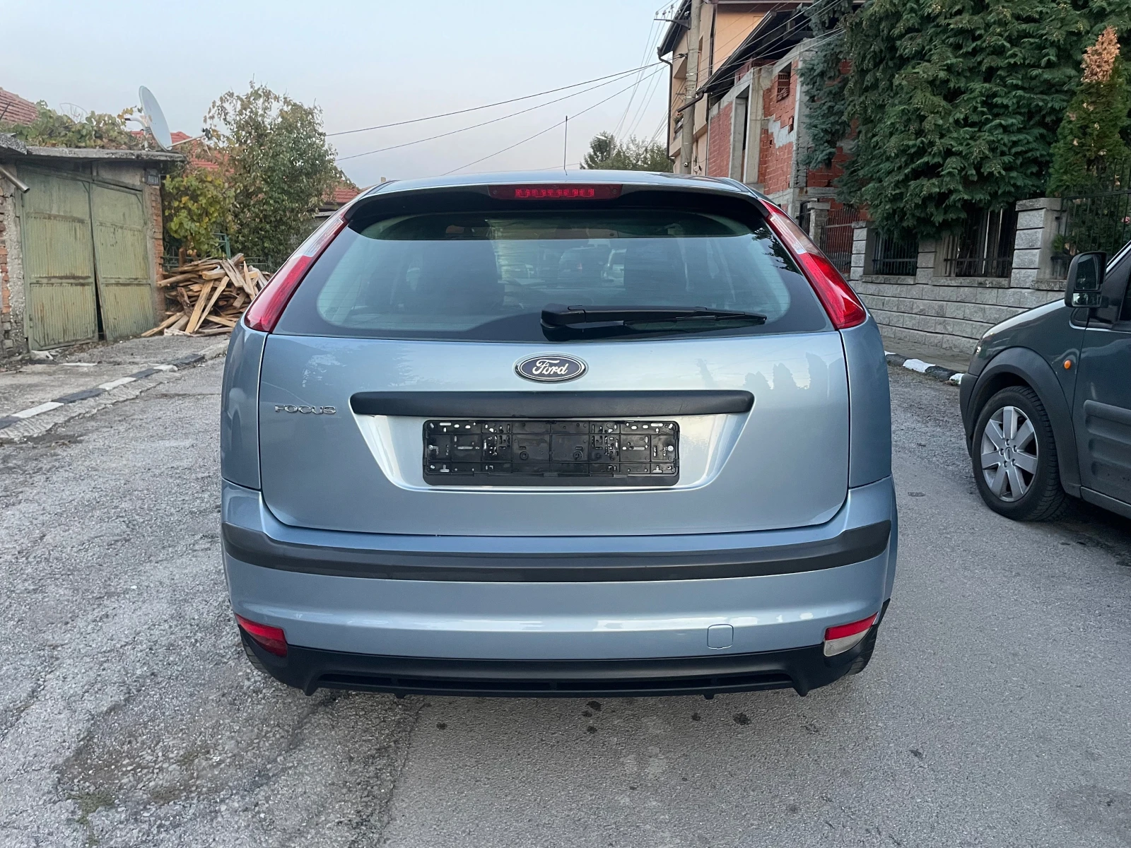 Ford Focus 1.6i 101к.с. - изображение 4