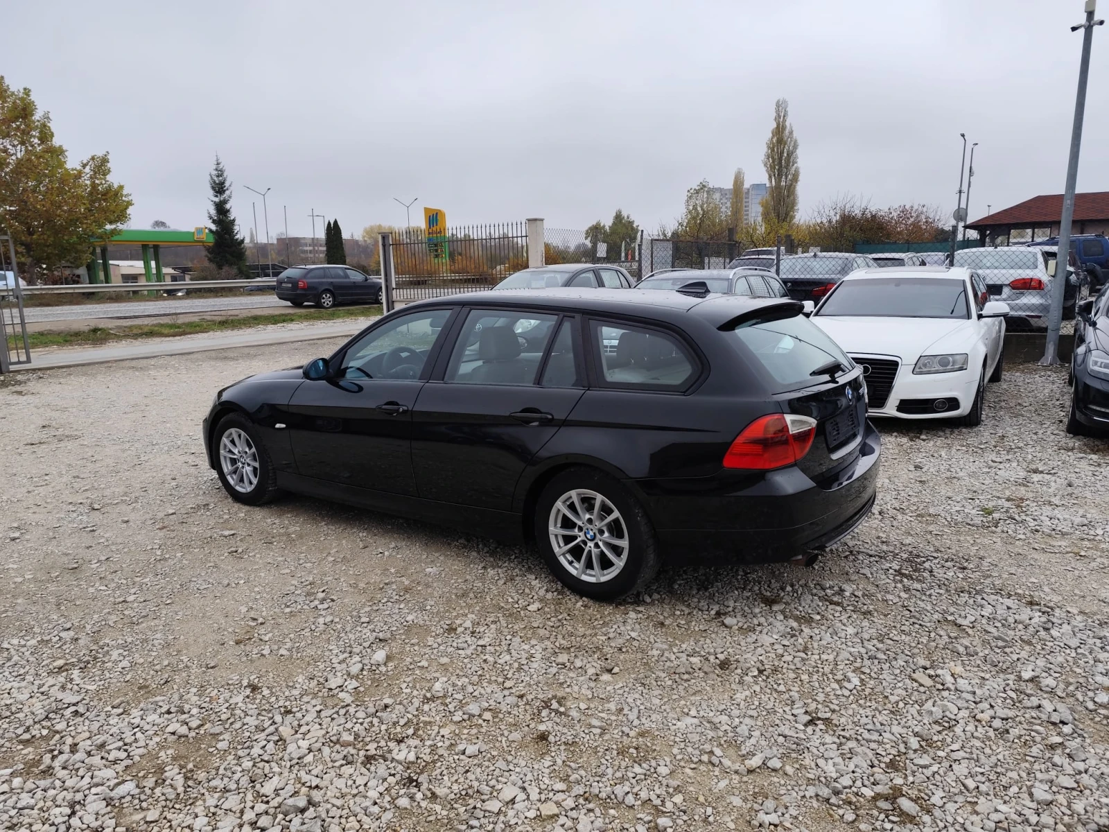 BMW 320 2.0 дизел 136 кс Италия - изображение 8