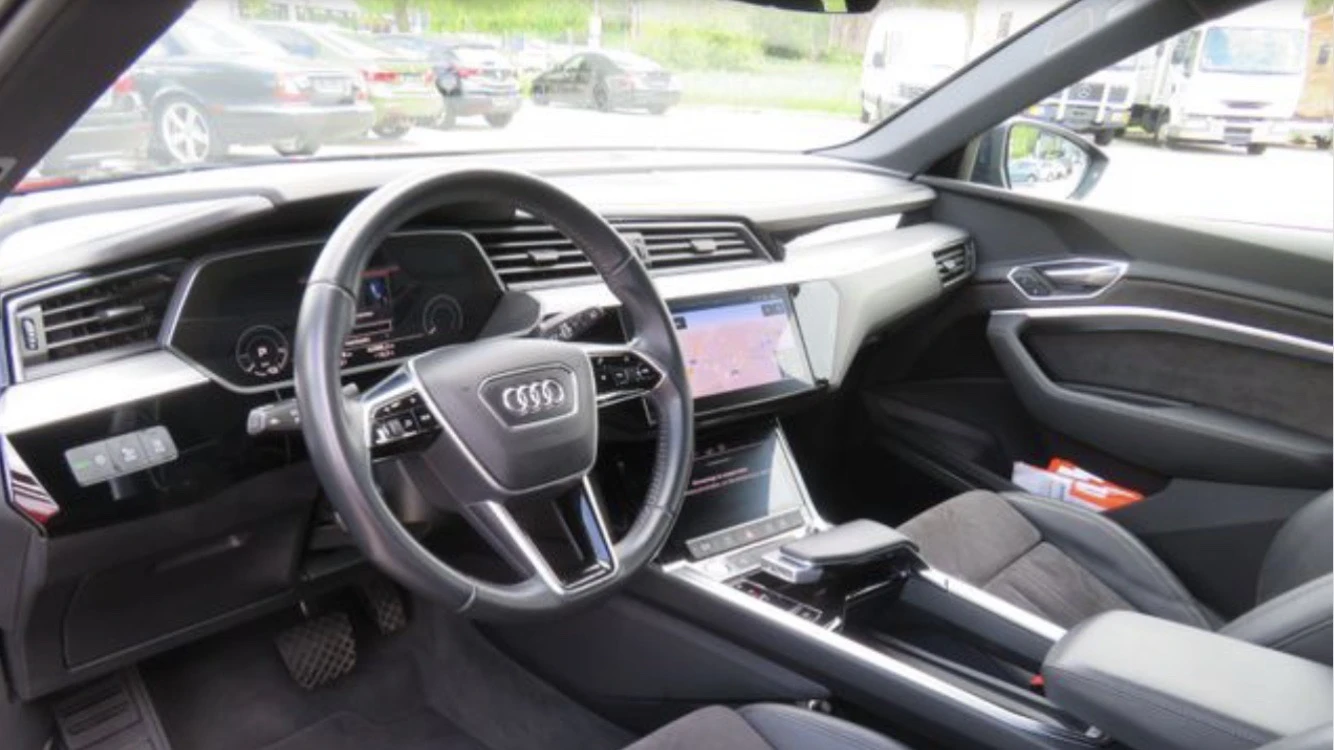 Audi E-Tron 55/LED/Quattro/NAVI/TV/20/B&O/Complate service! - изображение 9