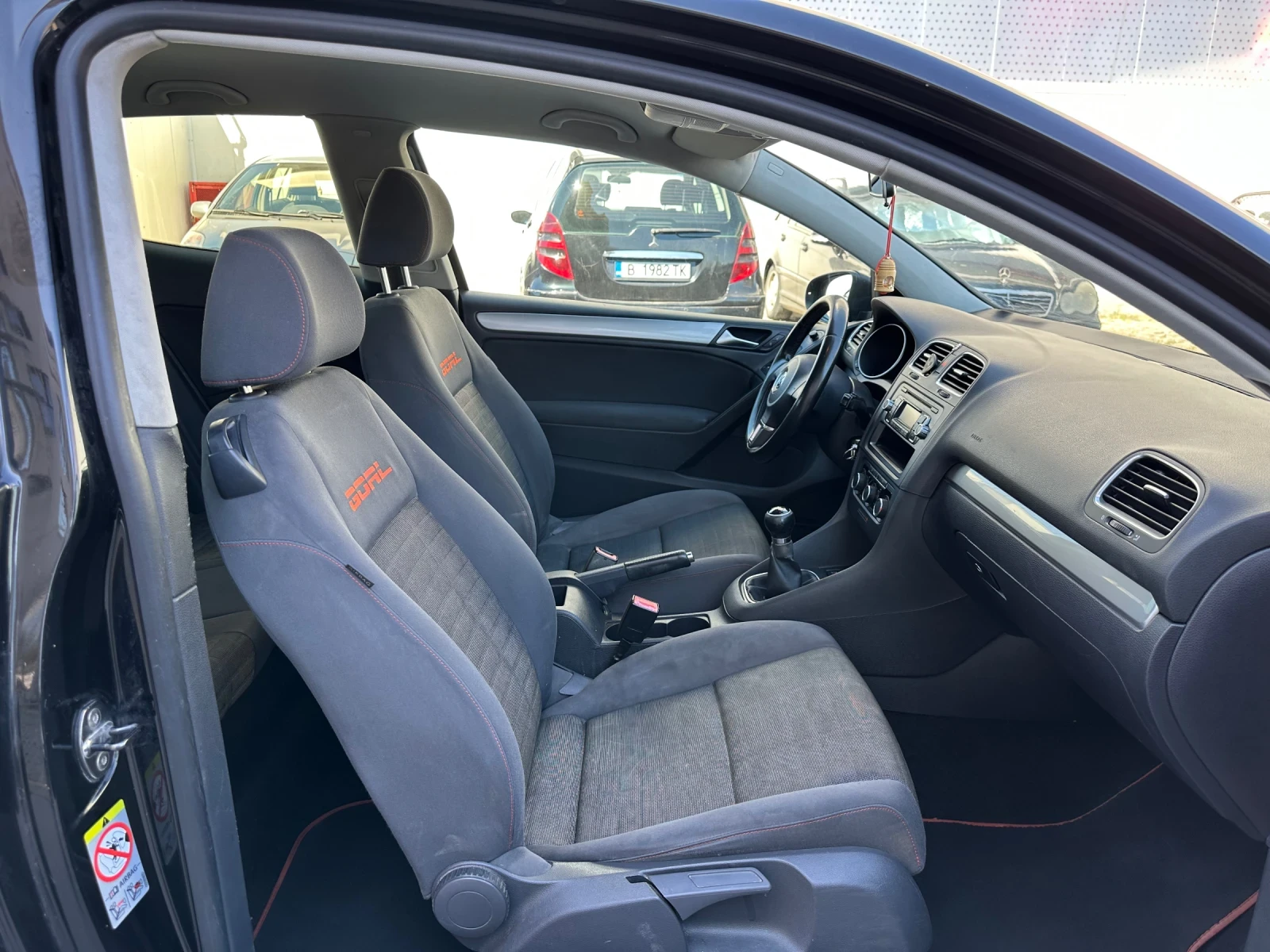 VW Golf 1.6TDI Регистриран!!! - изображение 9