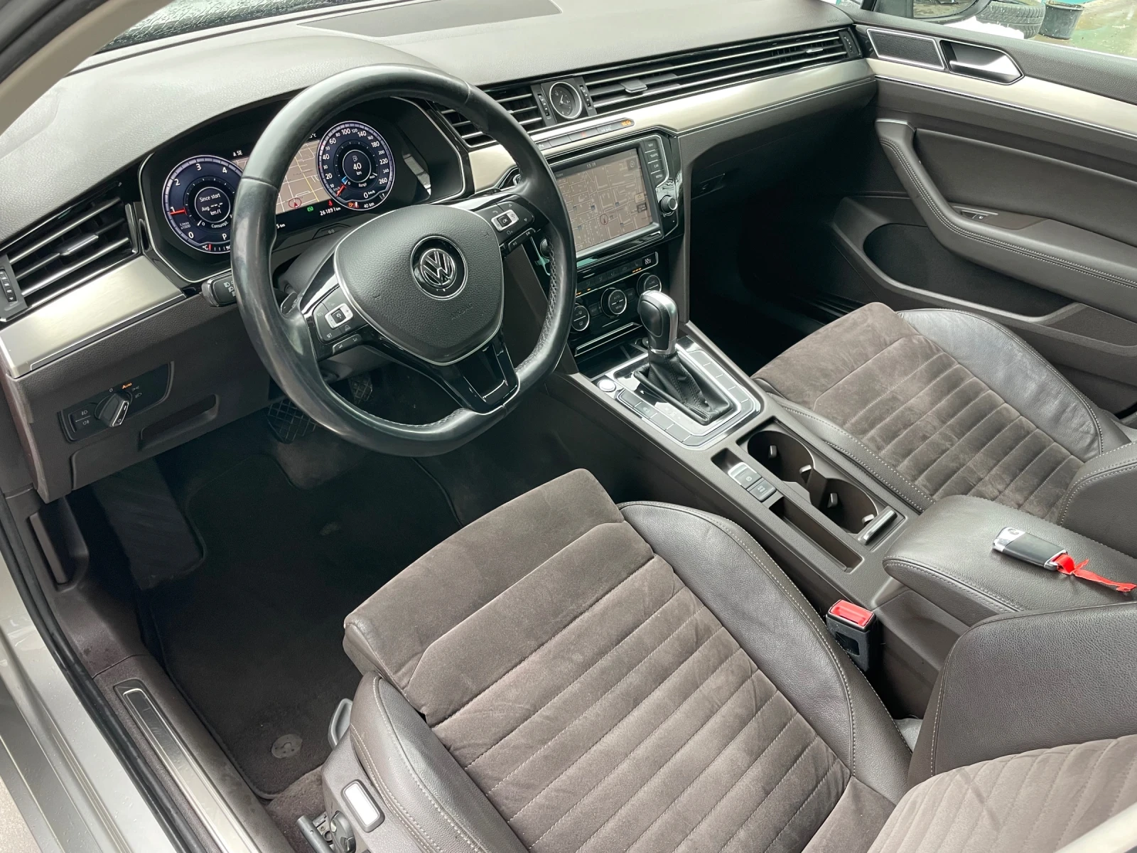 VW Passat 2.0TDI/DIGITAL COCKPIT/FULL LED/DISTRONIC/�������� | Mobile.bg � ����������� 7