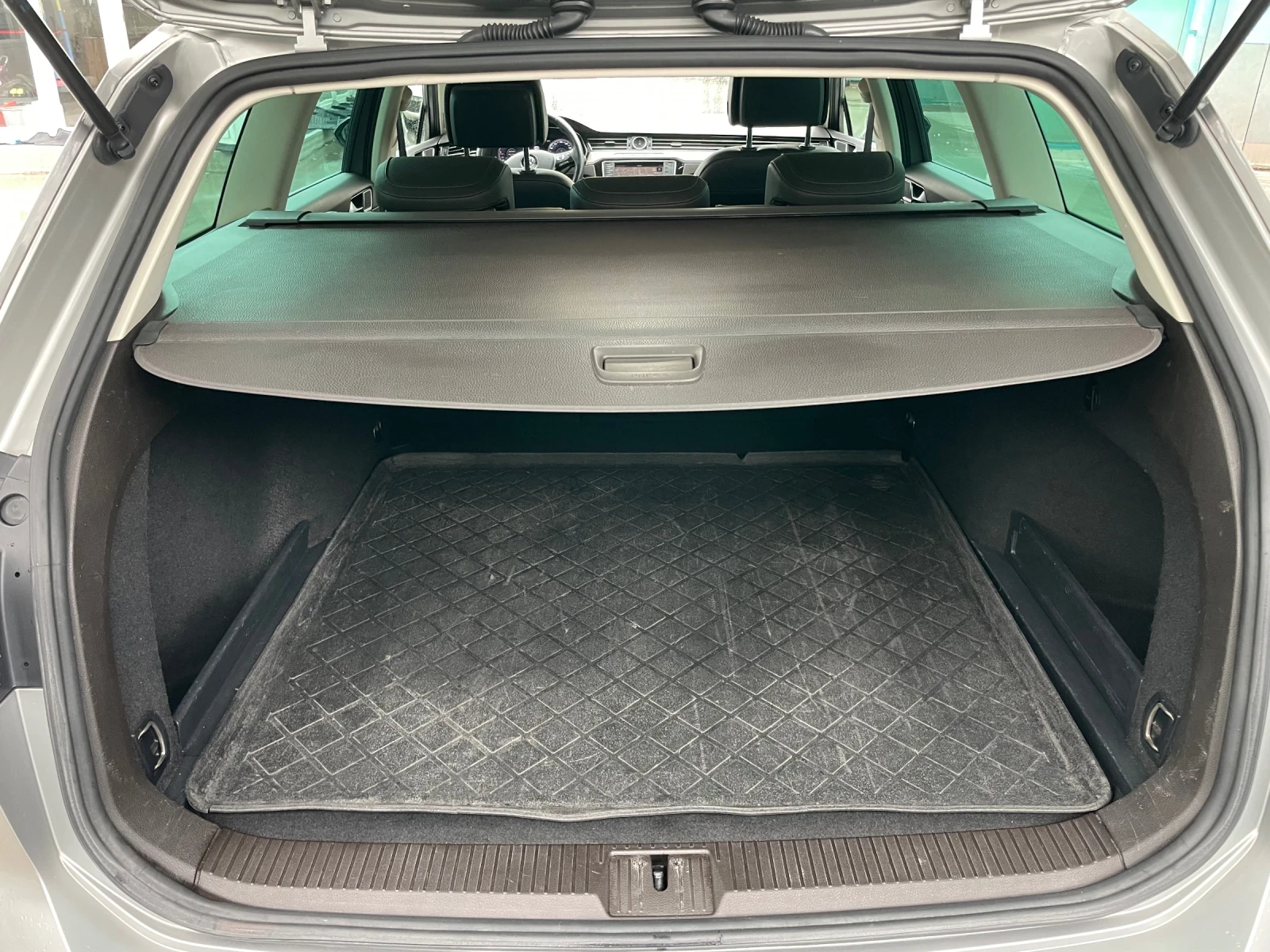 VW Passat 2.0TDI/DIGITAL COCKPIT/FULL LED/DISTRONIC/�������� | Mobile.bg � ����������� 12