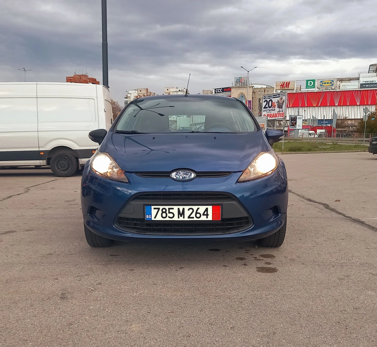 Ford Fiesta 1.4i /100 avtomat, снимка 10 - Автомобили и джипове - 53824244