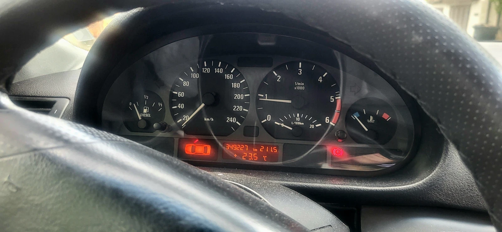 BMW 320, снимка 8 - Автомобили и джипове - 54444783