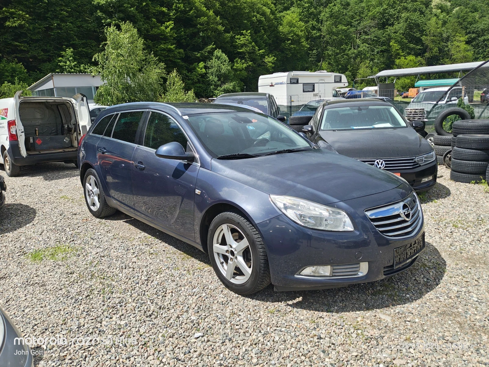 Opel Insignia 131k.c. 2.0 CDTi Sport Tourer SW , снимка 2 - Автомобили и джипове - 54702778