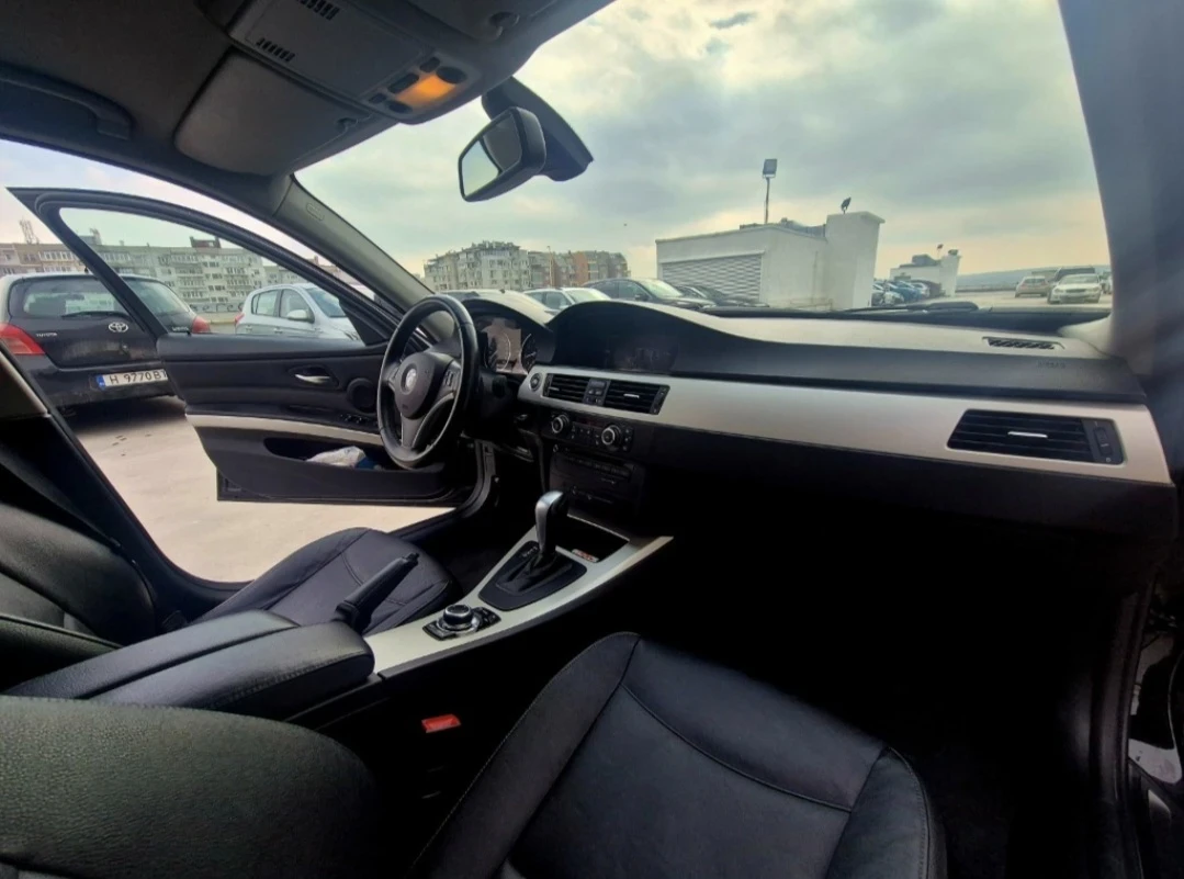 BMW 330, снимка 11 - Автомобили и джипове - 54742618